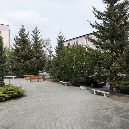 Dom Studenta Nr 1 Ans W Koninie Hostel Konin  Buitenkant foto