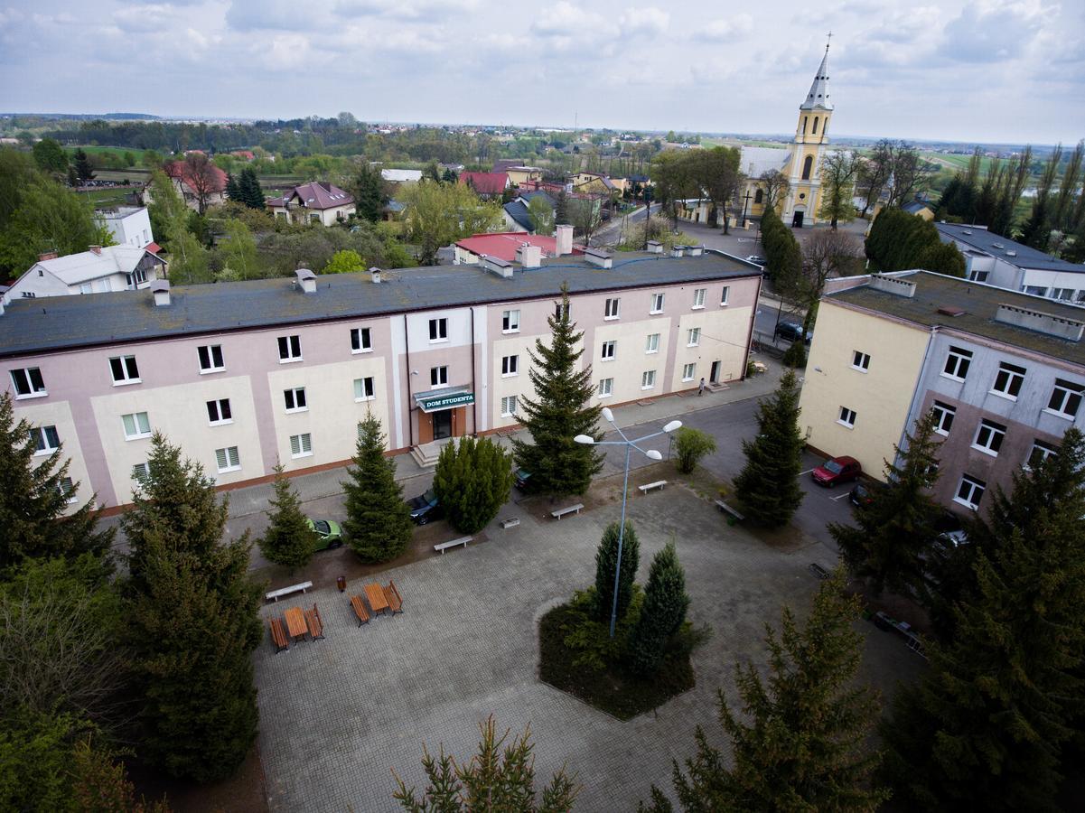 Dom Studenta Nr 1 Ans W Koninie Hostel Konin  Buitenkant foto